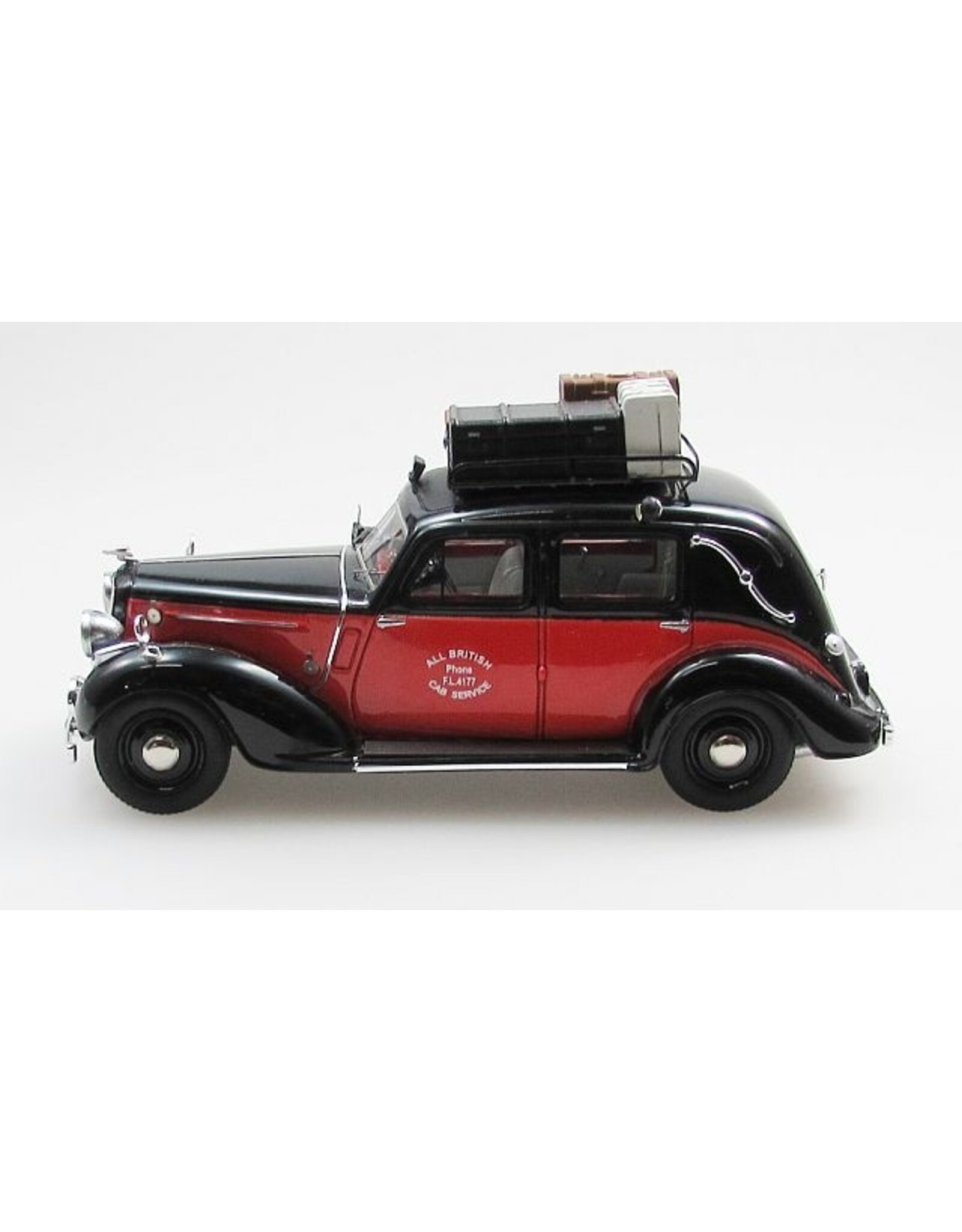 Humber Limited Humber Super Snipe(1938)4-doors sedan Taxi(2-window + luggage)black/red