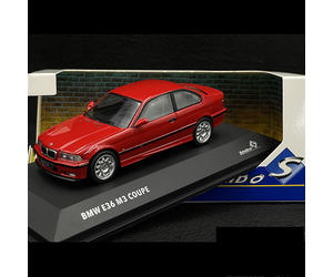 BMW 3 Series 赤 ミニカー 1/43 iScale 1:43 BMW 3 GT (F34) Construction year 2013 red