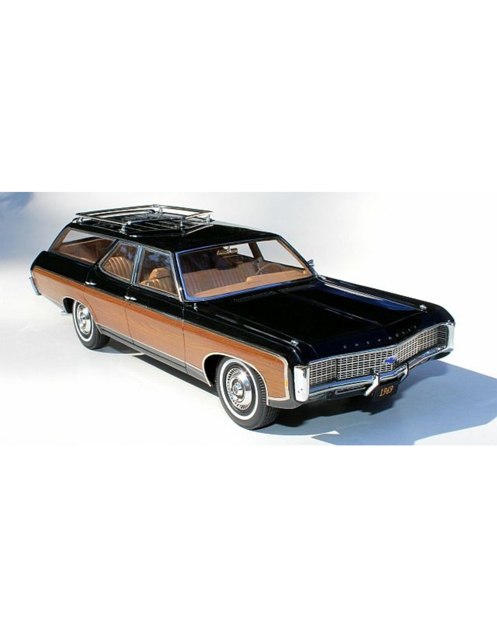 Chevrolet Chevrolet Kingswood Estate(1969)Tuxedo black