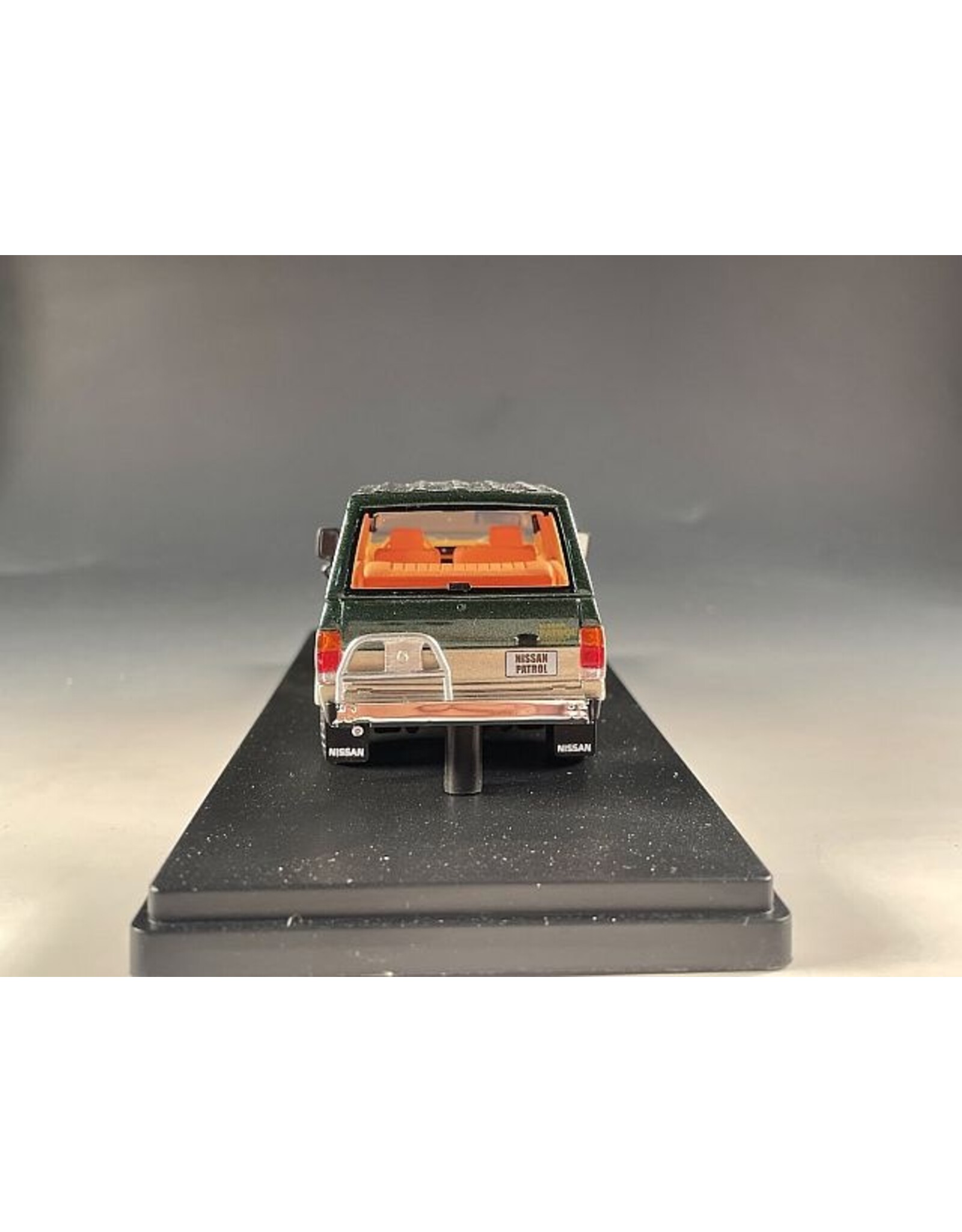 Nissan Nissan Patrol SWB-160(1984)green/beige