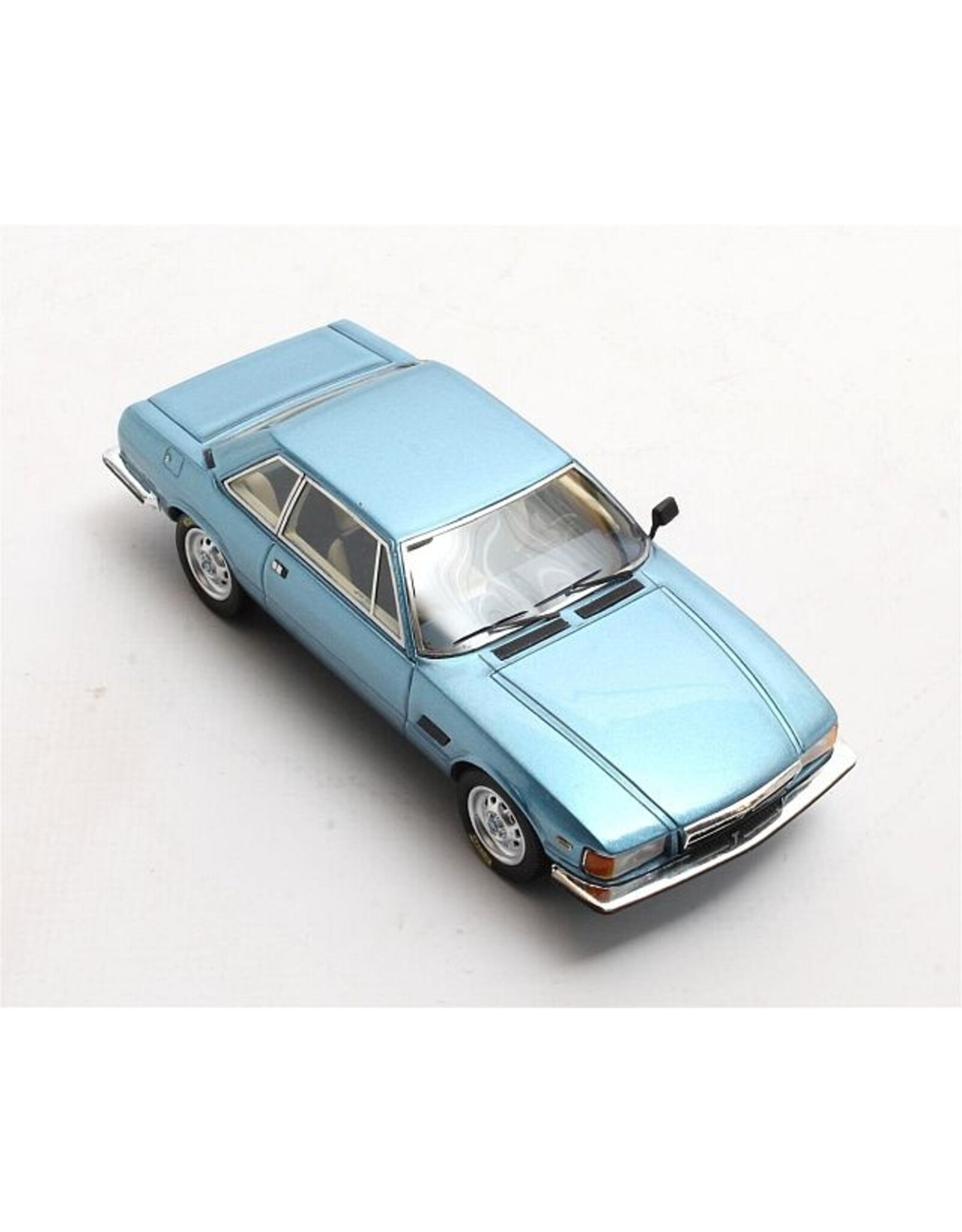 De Tomaso De Tomaso Longchamp(1972)blue metallic