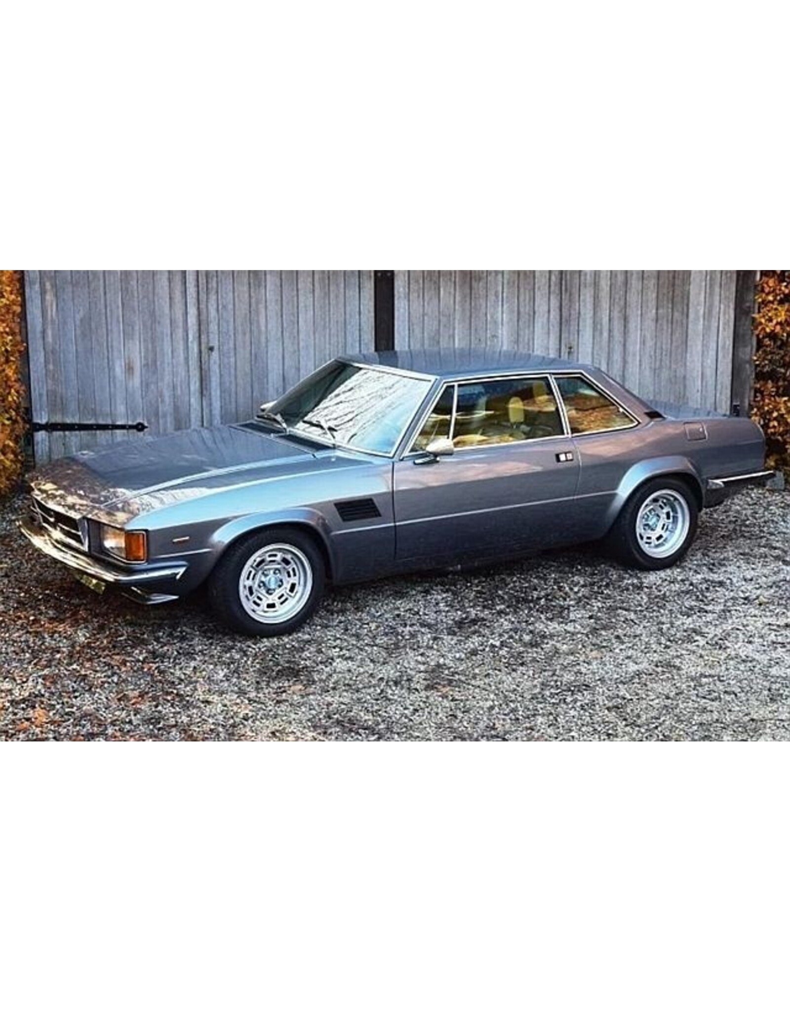 De Tomaso De Tomaso Longchamp(1972)blue metallic