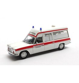 Mercedes-Benz Mercedes-Benz V114 "Visser Ambulance" (1969-73)St.Bonifacius Lichtenvoorde