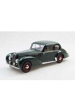 Delahaye by Chapron Delahaye 135 5-window coupé by Chapron(1947)with disc wheels(green/red)