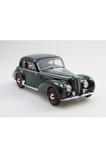 Delahaye by Chapron Delahaye 135 5-window coupé by Chapron(1947)with disc wheels(green/red)