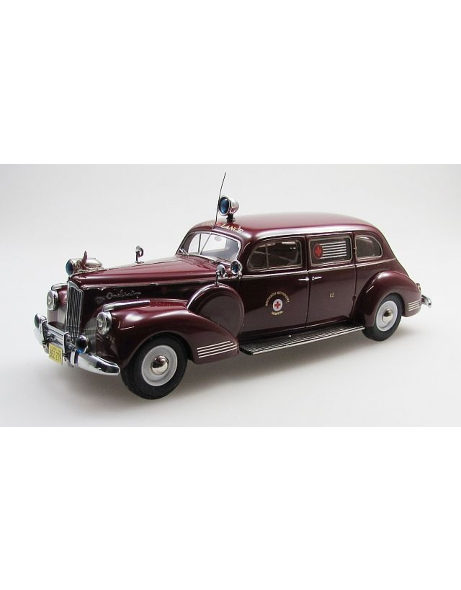 Packard by Henney Packard 160(1941)sedan Ambulance by Henney(chesnut brown/white)