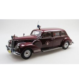 Packard by Henney Packard 160(1941)sedan Ambulance by Henney(chesnut brown/white)