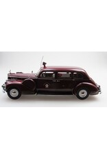 Packard by Henney Packard 160(1941)sedan Ambulance by Henney(chesnut brown/white)
