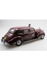 Packard by Henney Packard 160(1941)sedan Ambulance by Henney(chesnut brown/white)