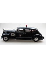 Packard by Henney Packard 160(1942)sedan Ambulance by Henney(darkblue/white)