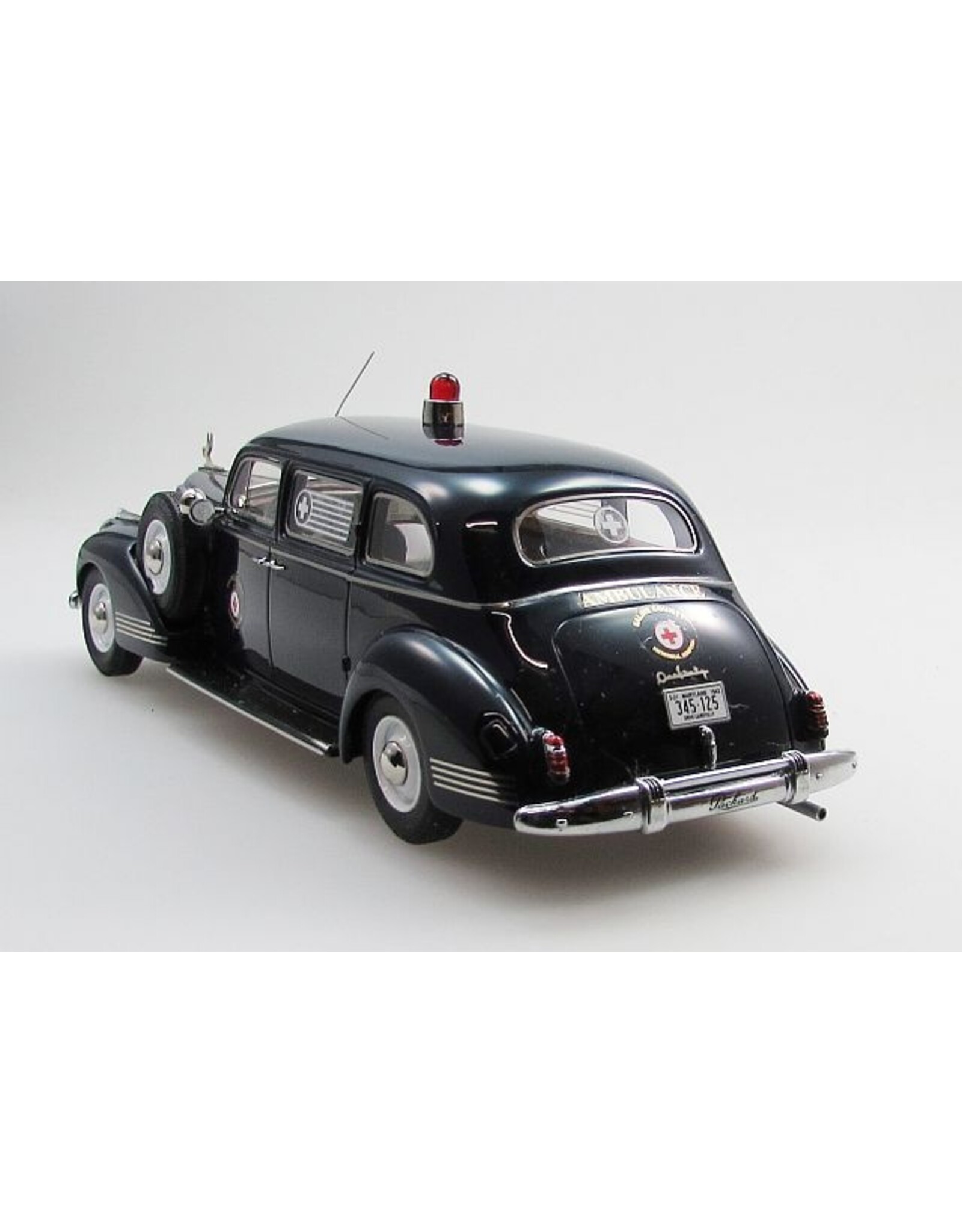 Packard by Henney Packard 160(1942)sedan Ambulance by Henney(darkblue/white)