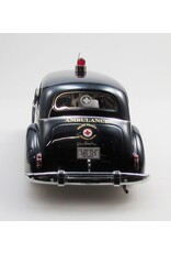 Packard by Henney Packard 160(1942)sedan Ambulance by Henney(darkblue/white)