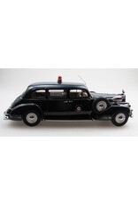 Packard by Henney Packard 160(1942)sedan Ambulance by Henney(darkblue/white)
