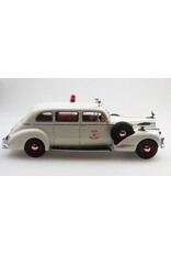 Packard by Henney Packard 160(1942)sedan Ambulance by Henney(white/red)