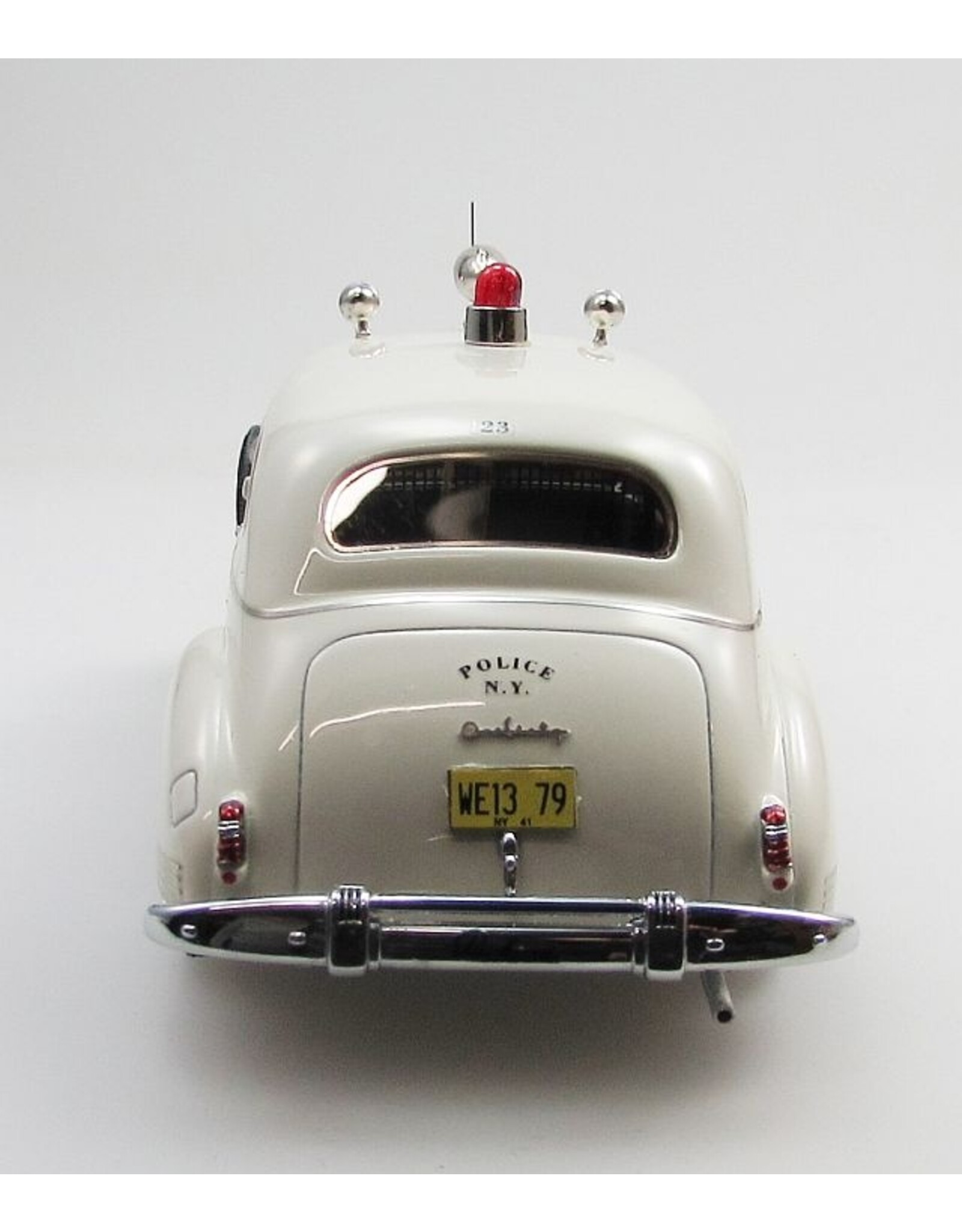 Packard Packard 160(1942)7-places limousine Police car New York(white/black)