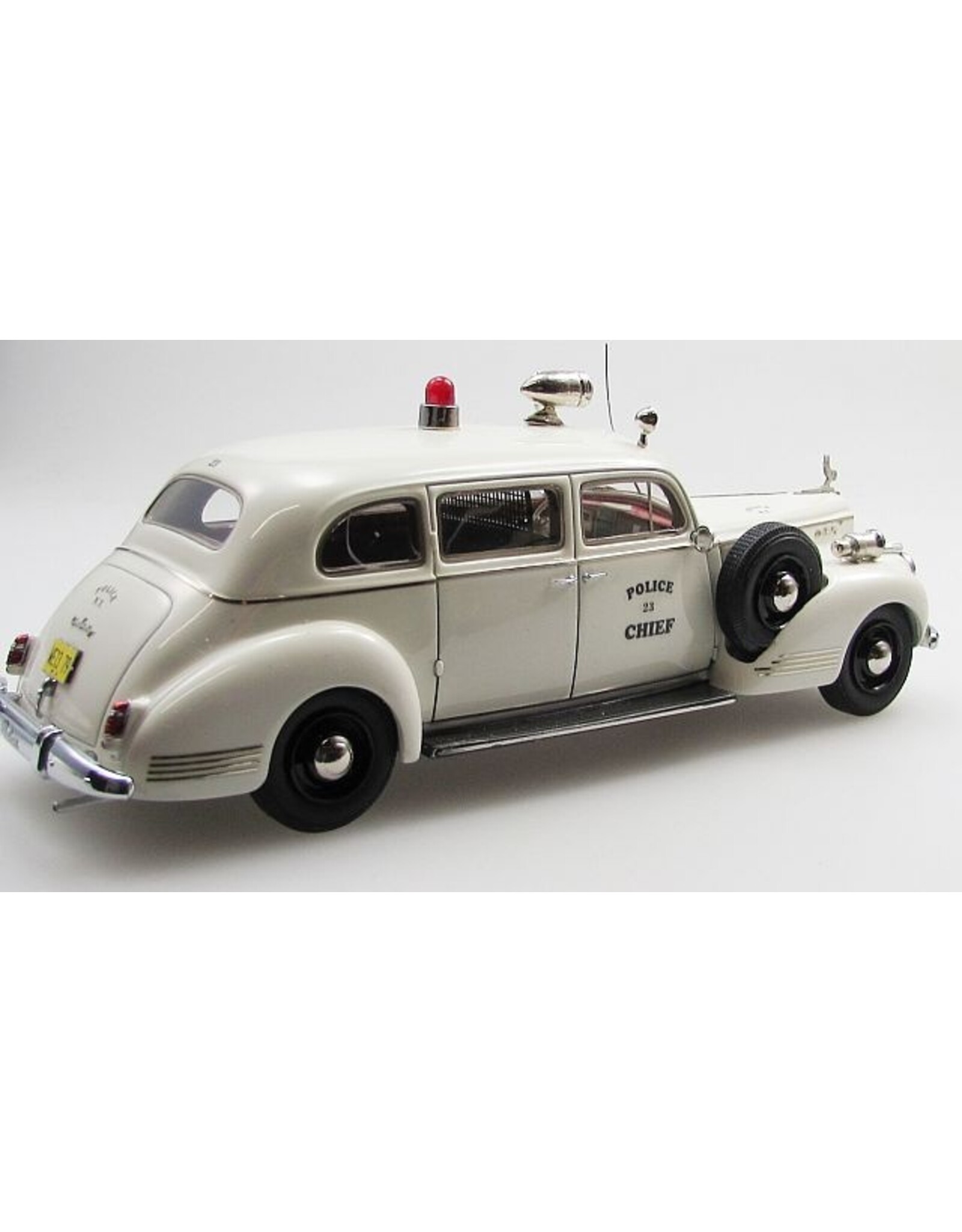 Packard Packard 160(1942)7-places limousine Police car New York(white/black)