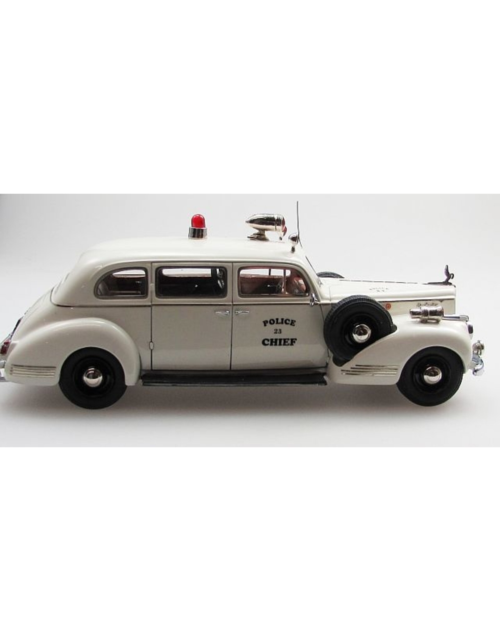 Packard Packard 160(1942)7-places limousine Police car New York(white/black)