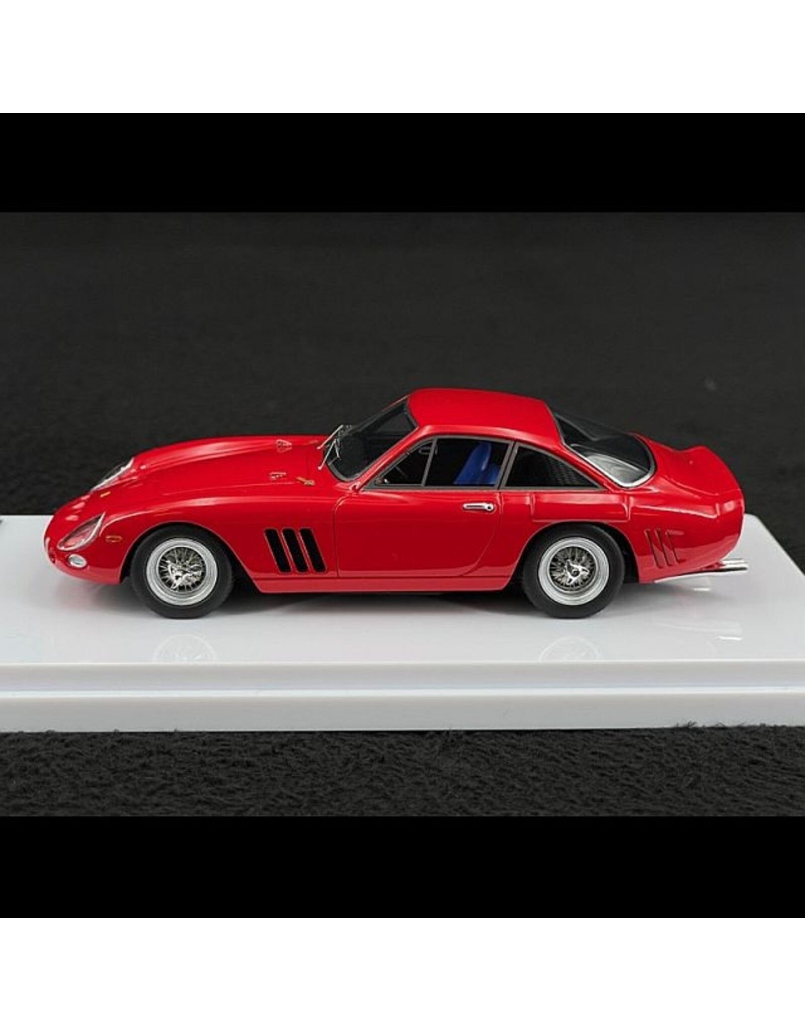 Ferrari Ferrari 330 4.0L V12 LMS Press Version