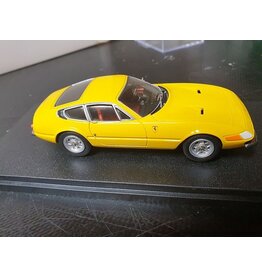 Ferrari by Pininfarina Ferrari 365 GTB/4 (yellow)