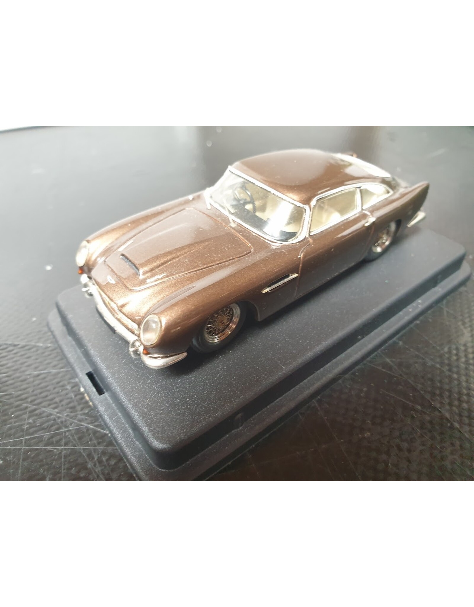 Aston Martin Aston Martin DB5(brown)