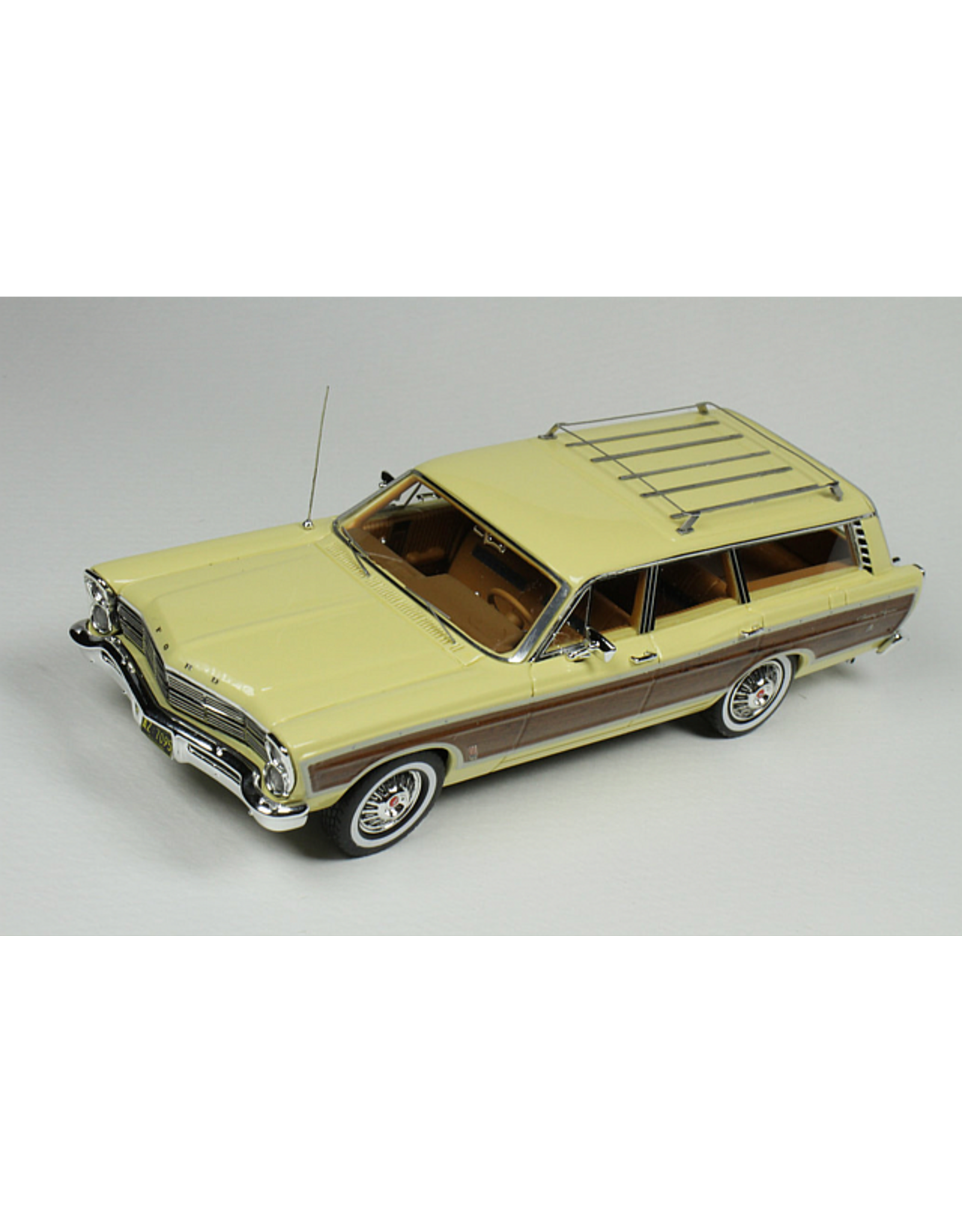 Ford USA Ford Country Squire(1967)Springtime yellow