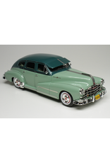Pontiac Pontiac Silver Streak 4-door sedan(1948)Genessee green