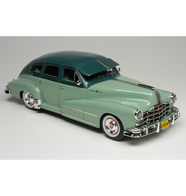 Pontiac Pontiac Silver Streak 4-door sedan(1948)Genessee green