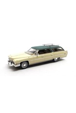 Cadillac(General Motors) Cadillac Deville Wagon Dean Martin(creme/green)1972
