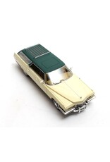 Cadillac(General Motors) Cadillac Deville Wagon Dean Martin(creme/green)1972