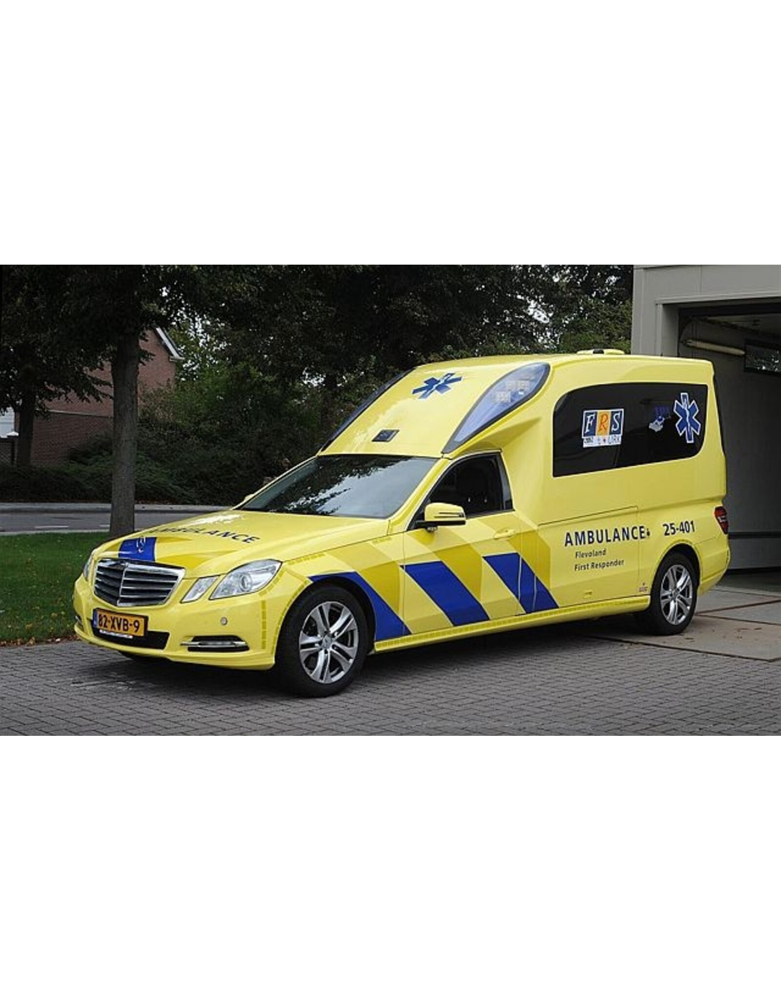 Mercedes-Benz Mercedes-Benz E250D VF212 Ambulance Flevoland First Responder URK