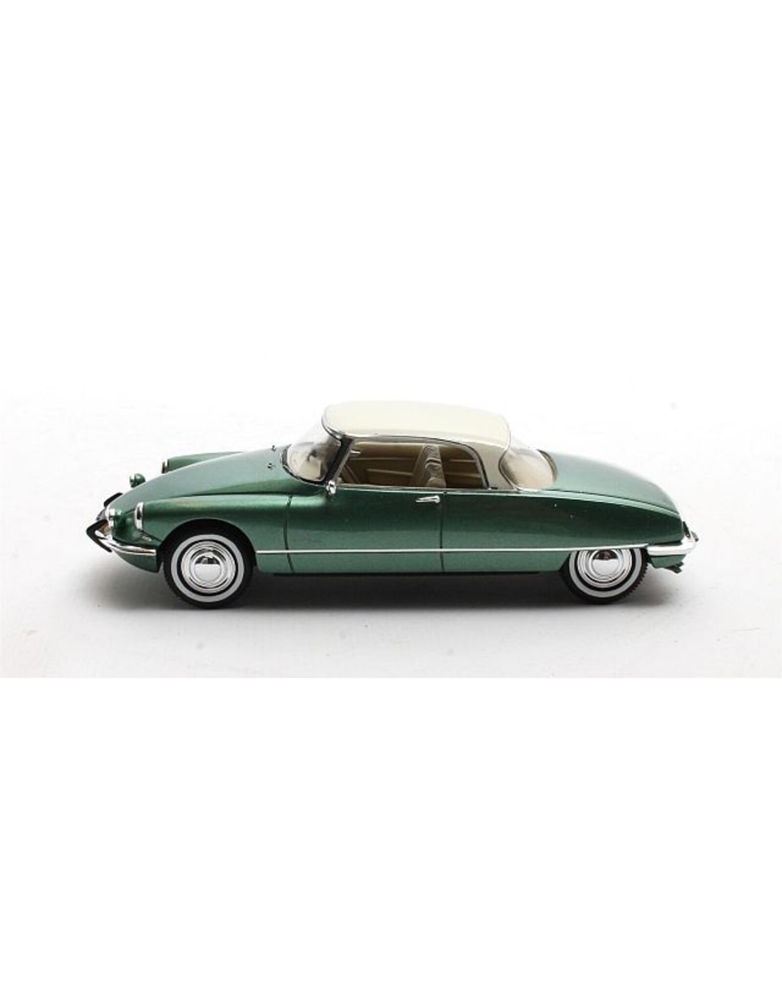Citroën Citroën DS21 Grand Palais coupé(green metallic)