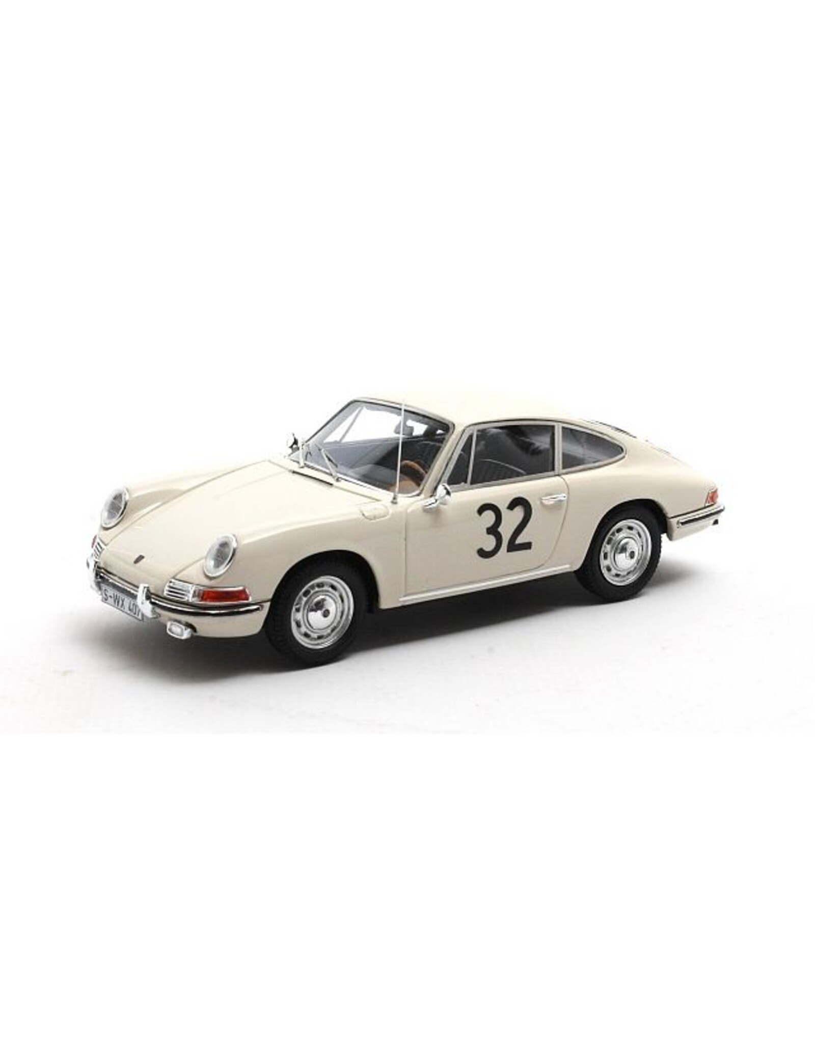 Porsche Porsche 911(Le Mans 24h 1966)test car #32