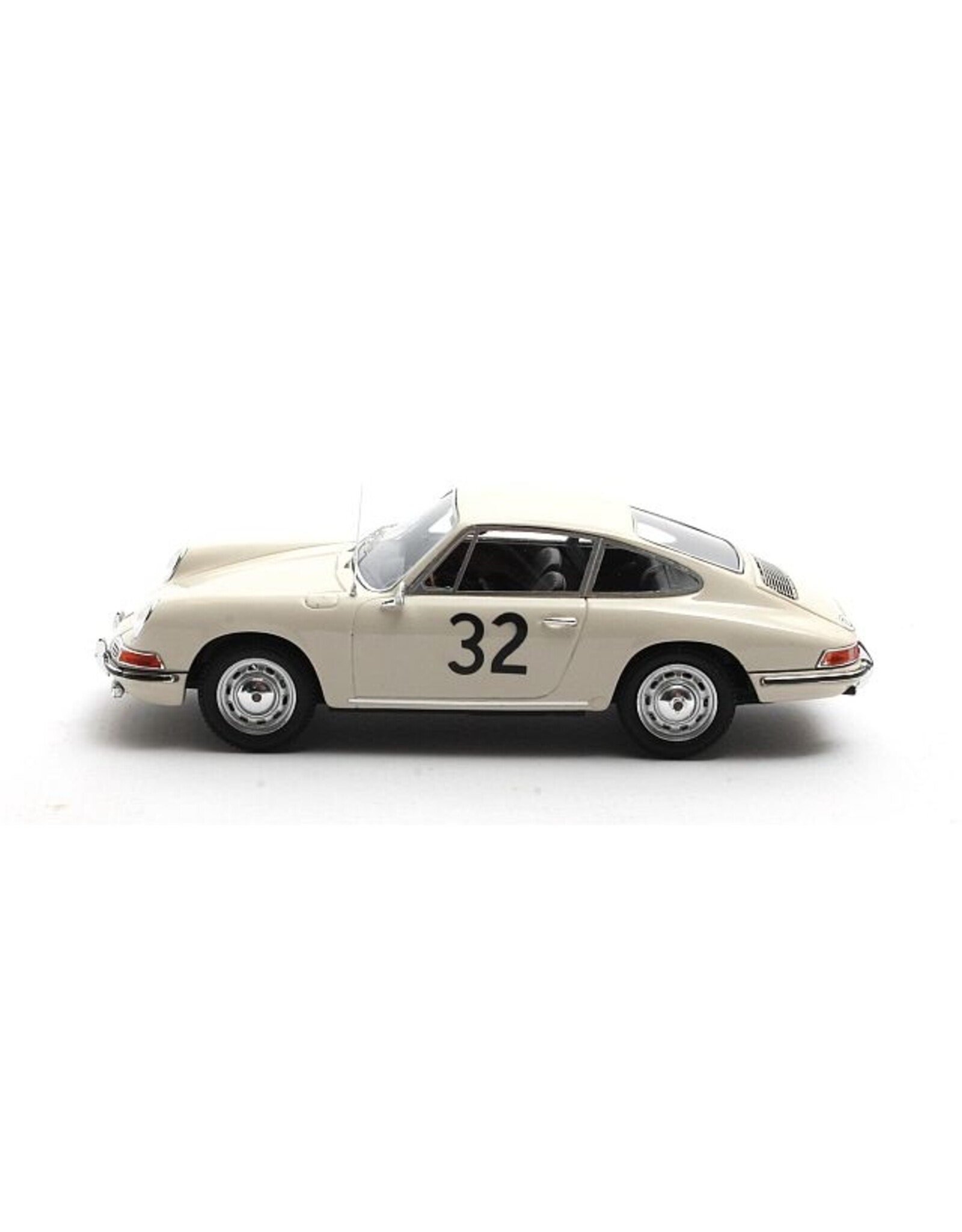 Porsche Porsche 911(Le Mans 24h 1966)test car #32