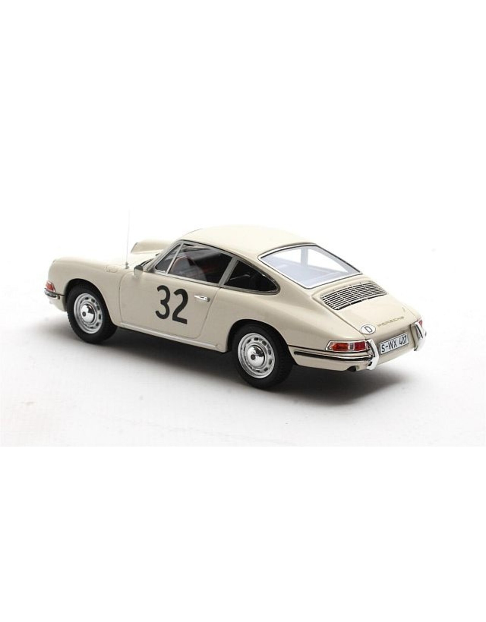 Porsche Porsche 911(Le Mans 24h 1966)test car #32
