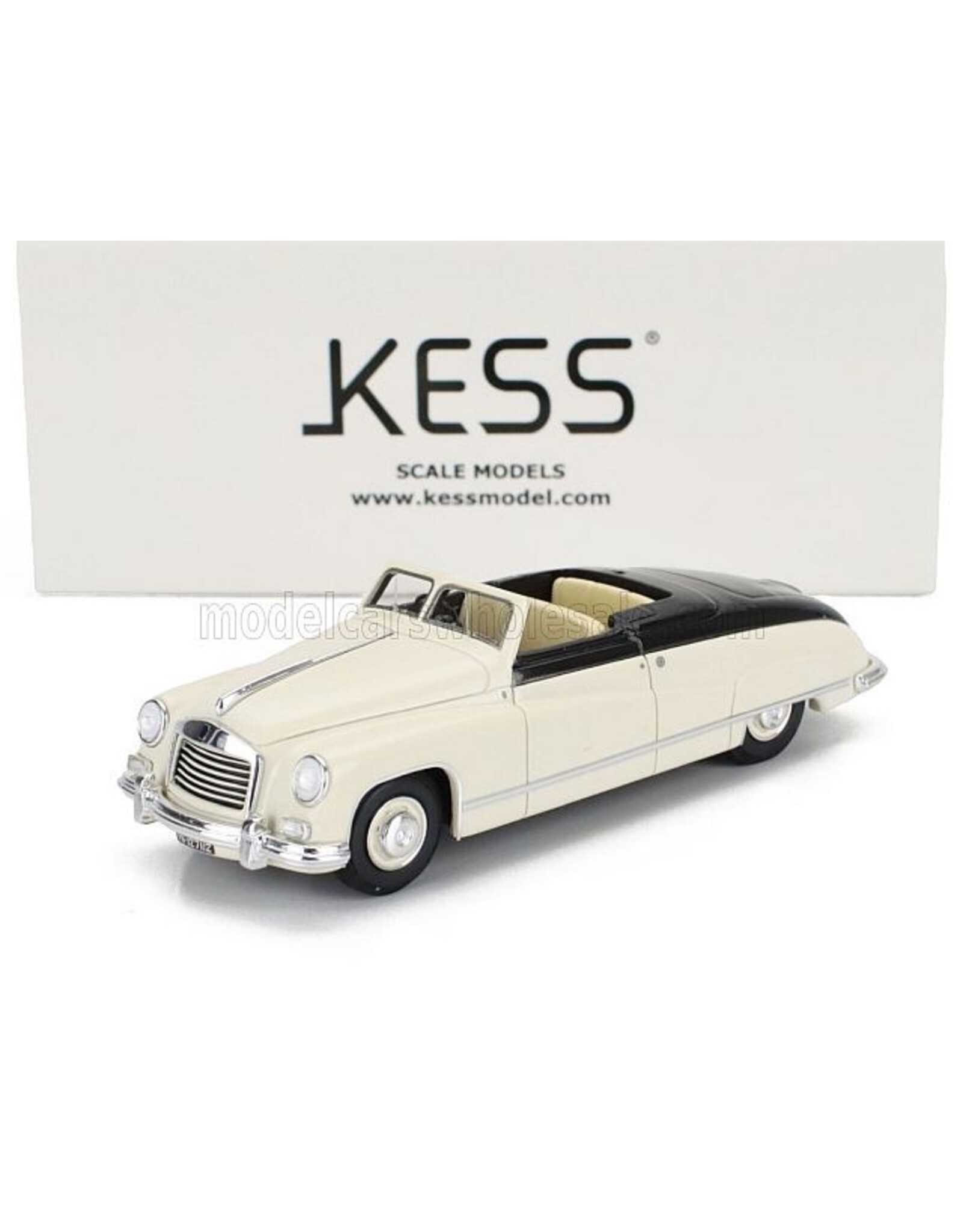 Isotta Fraschini by Boneshi Isotta Frachini 8C Monterosa Boneschi open cabriolet(1948)ivory/blue