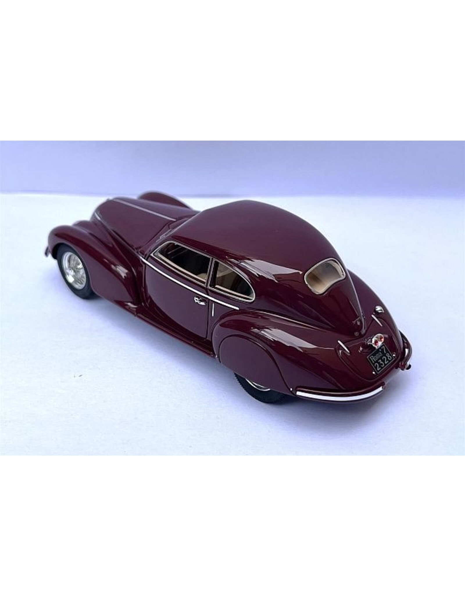 Alfa Romeo by Touring Alfa Romeo 6C 2500S Berlinetta Touring(1939)maroon(Mussolini misteres car)