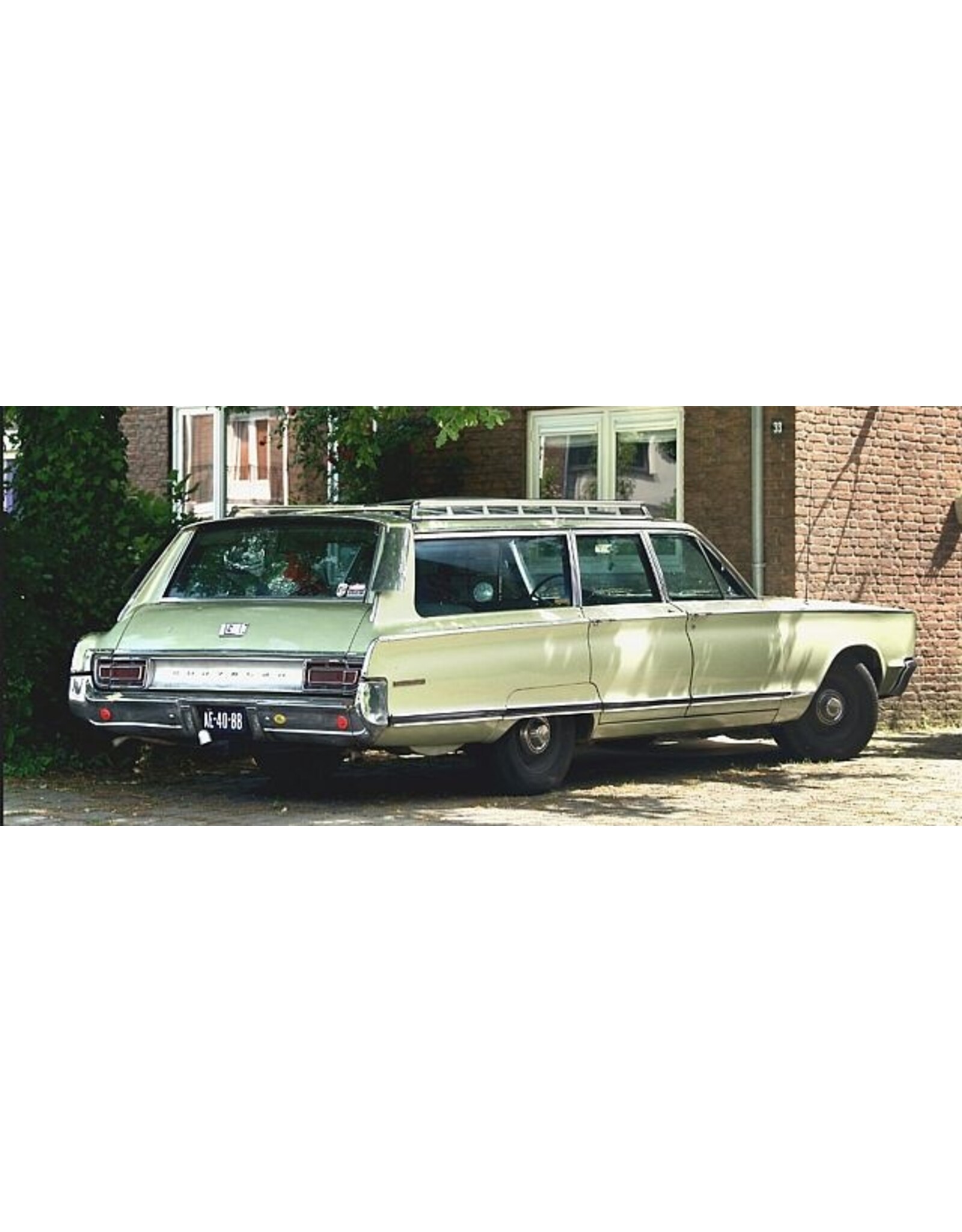 Chrysler Chrysler Town & Country(1966)haze green poly