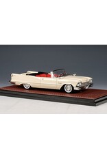 Imperial(Chrysler) Imperial Crown(1957)Convertible(open roof)single headlight)Desert beige