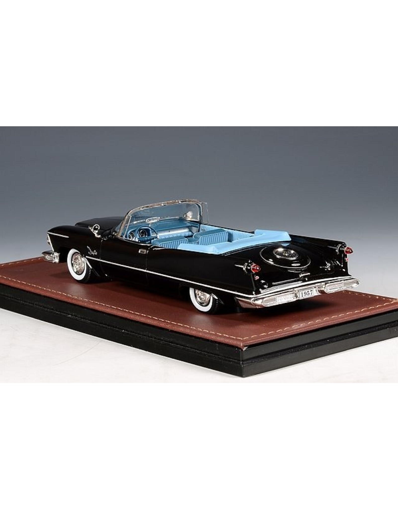 Imperial(Chrysler) Imperial Crown(1957)Convertible(open roof)single headlight)black