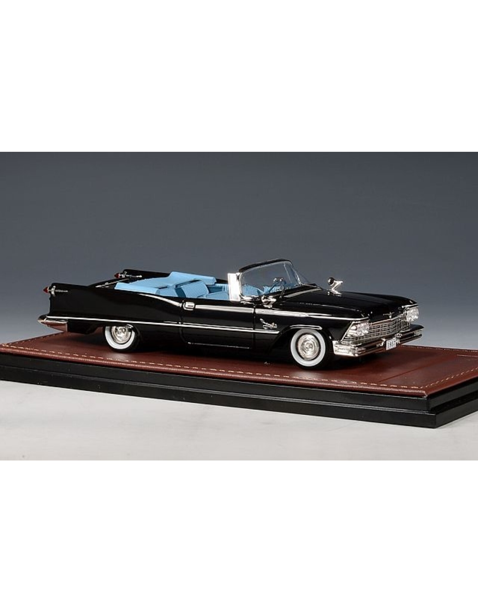 Imperial(Chrysler) Imperial Crown(1957)Convertible(open roof)single headlight)black