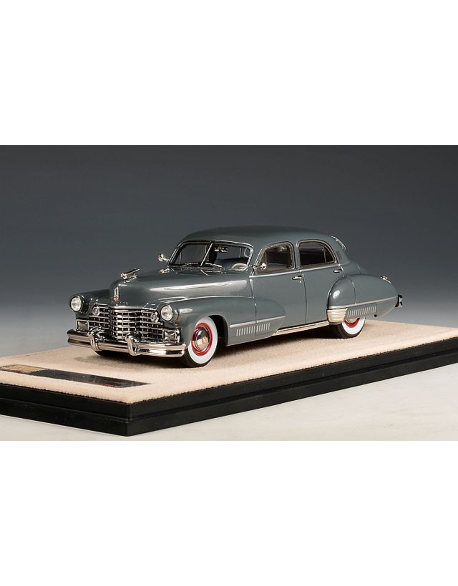 Cadillac(General Motors) Cadillac Sixty Special(1942)grey