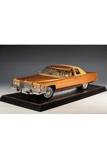 Cadillac(General Motors) Cadillac Coupé DeVille(1976)amberlite firemist