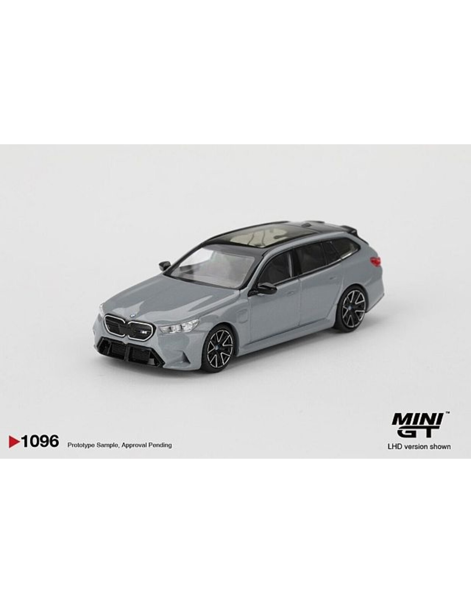 BMW BMW M5(G99)Touring(2025)Brooklyn grey metallic