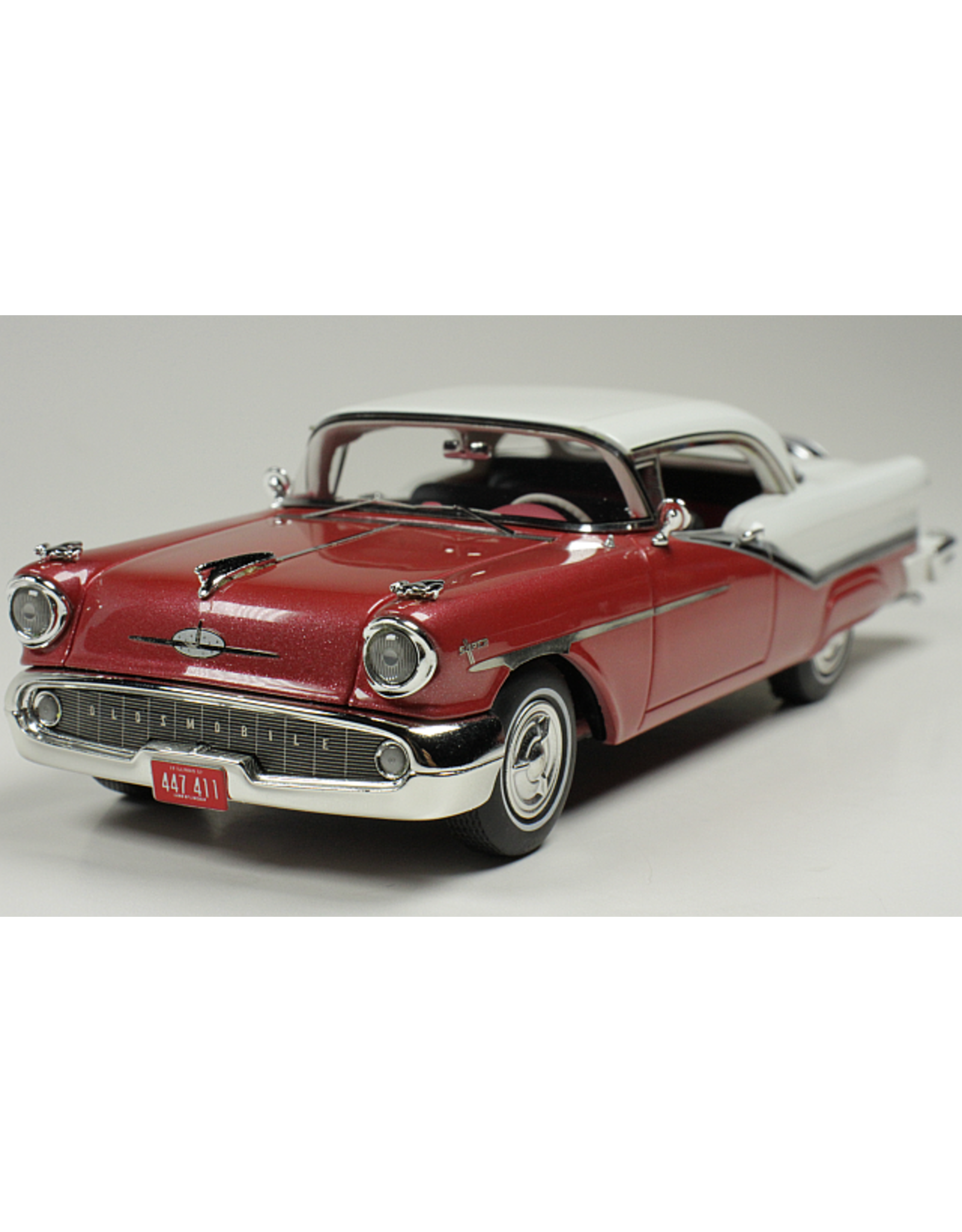 Oldsmobile Oldsmobile Starfire Coronado with Continental  kit(1957)Royal glow & Alcan white