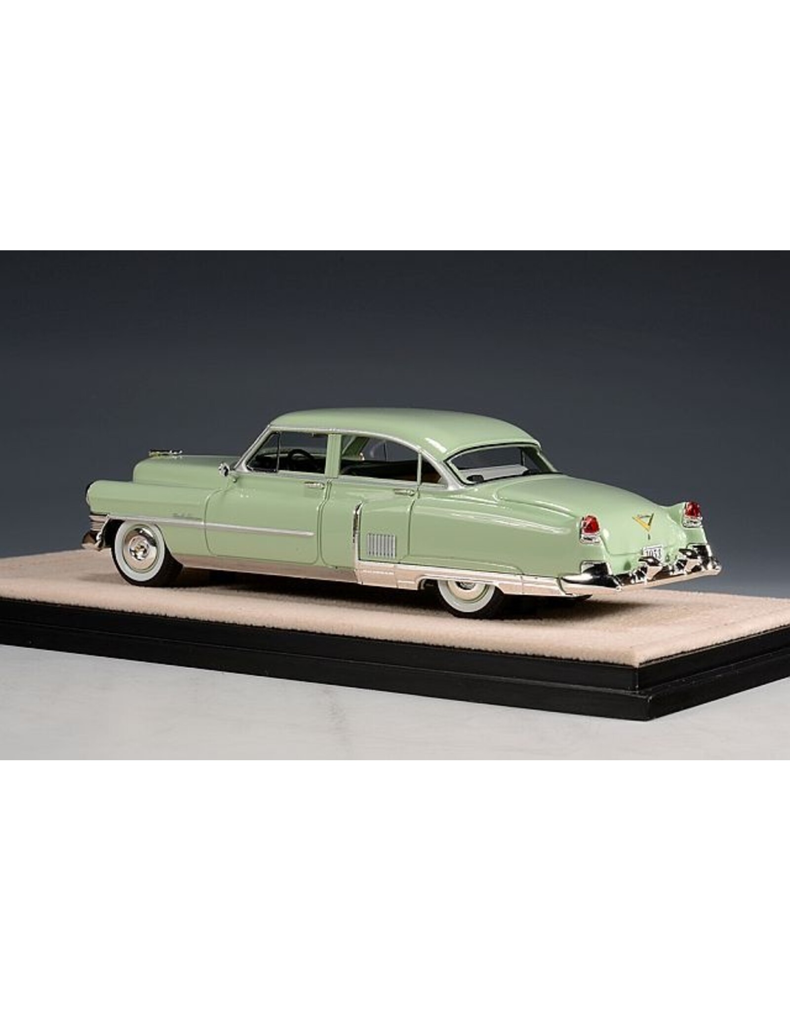 Cadillac(General Motors) Cadillac Fleetwood Sixty Special(1953)gloss green