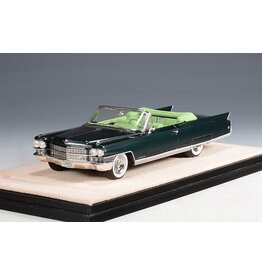 Cadillac(General Motors) Cadillac Eldorado Biarritz(1963)open roof(Brewster green metallic)