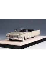 Cadillac(General Motors) Cadillac Eldorado Biarritz(1963)open roof(Bahama sand)