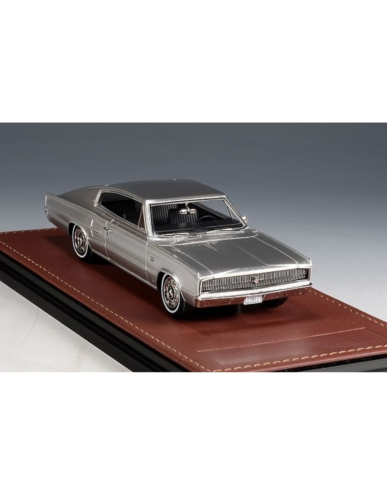 Dodge(Chrysler) Dodge Charger(1967)silver metallic