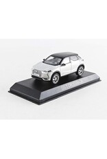 Citroën Citroën DS3 Crossback E-Tense(2019)Pearl & black roof