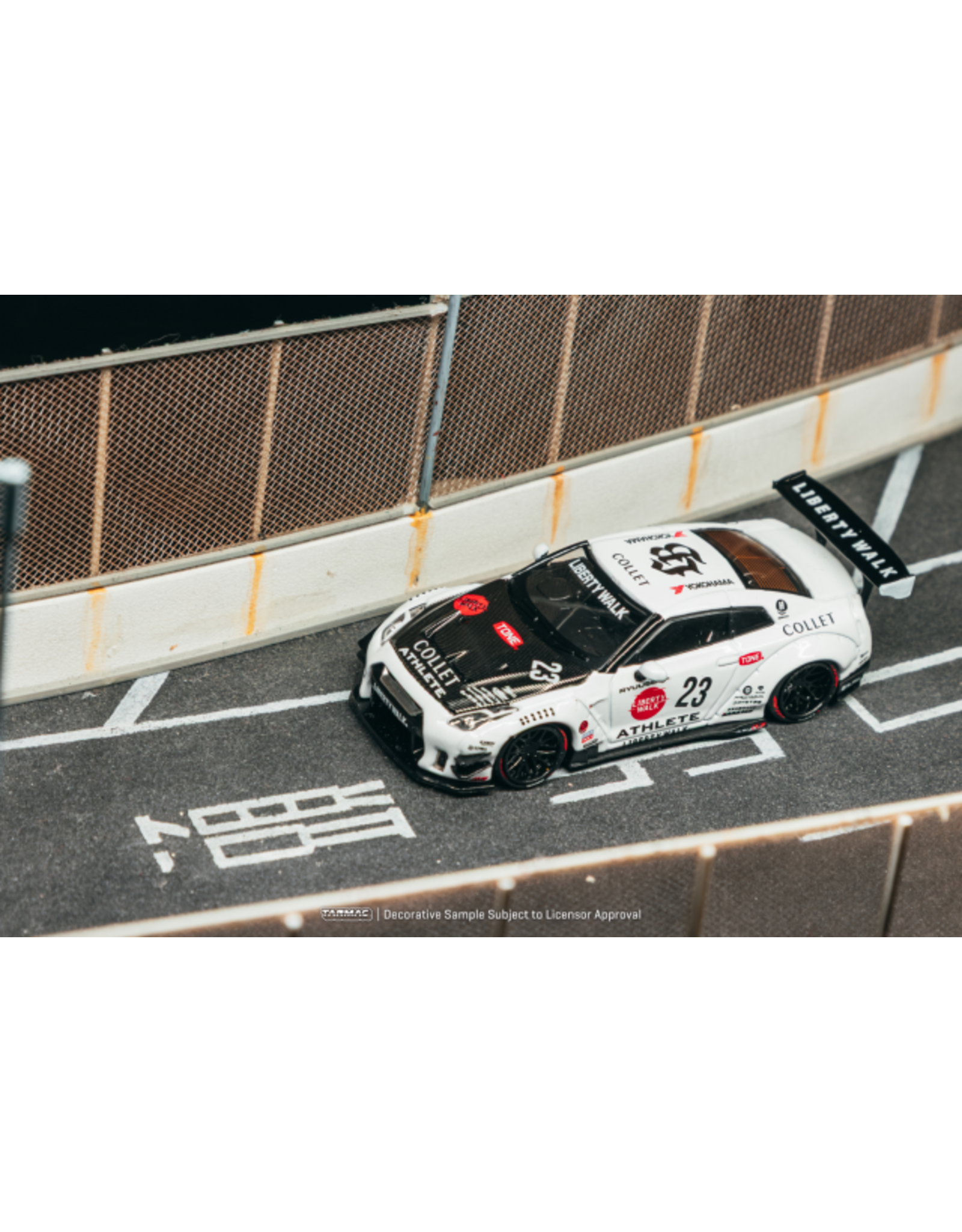 Nissan by Liberty Walk Nissan GT-(R35)LB Works type 2 Athlete X Collet in a LB limited tin can(2025)